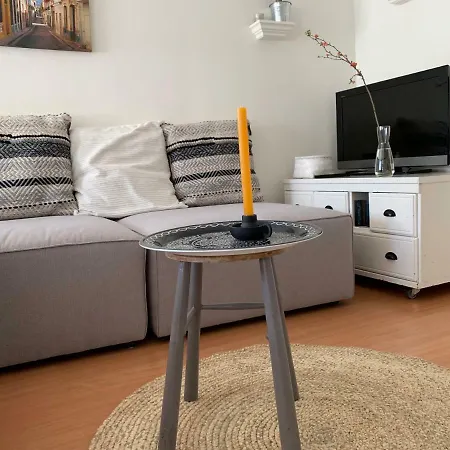 Monumental Tiny House Apartman